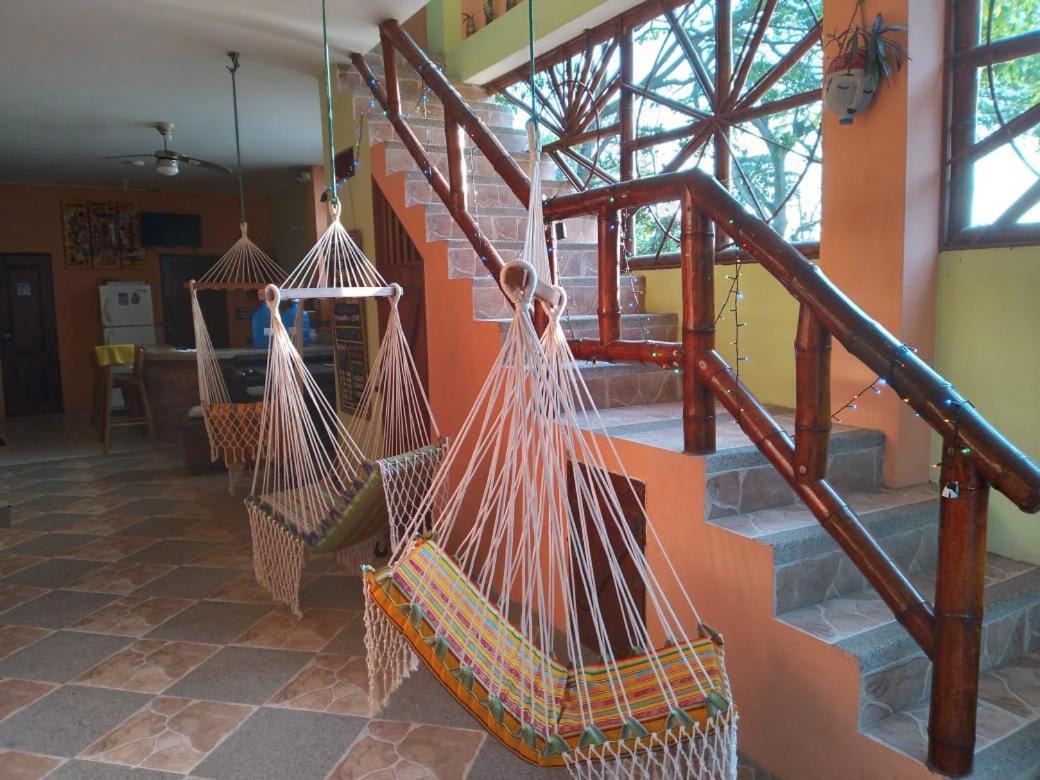 Hostal Casa Taisha มอนตาญิตาร์ ภายนอก รูปภาพ