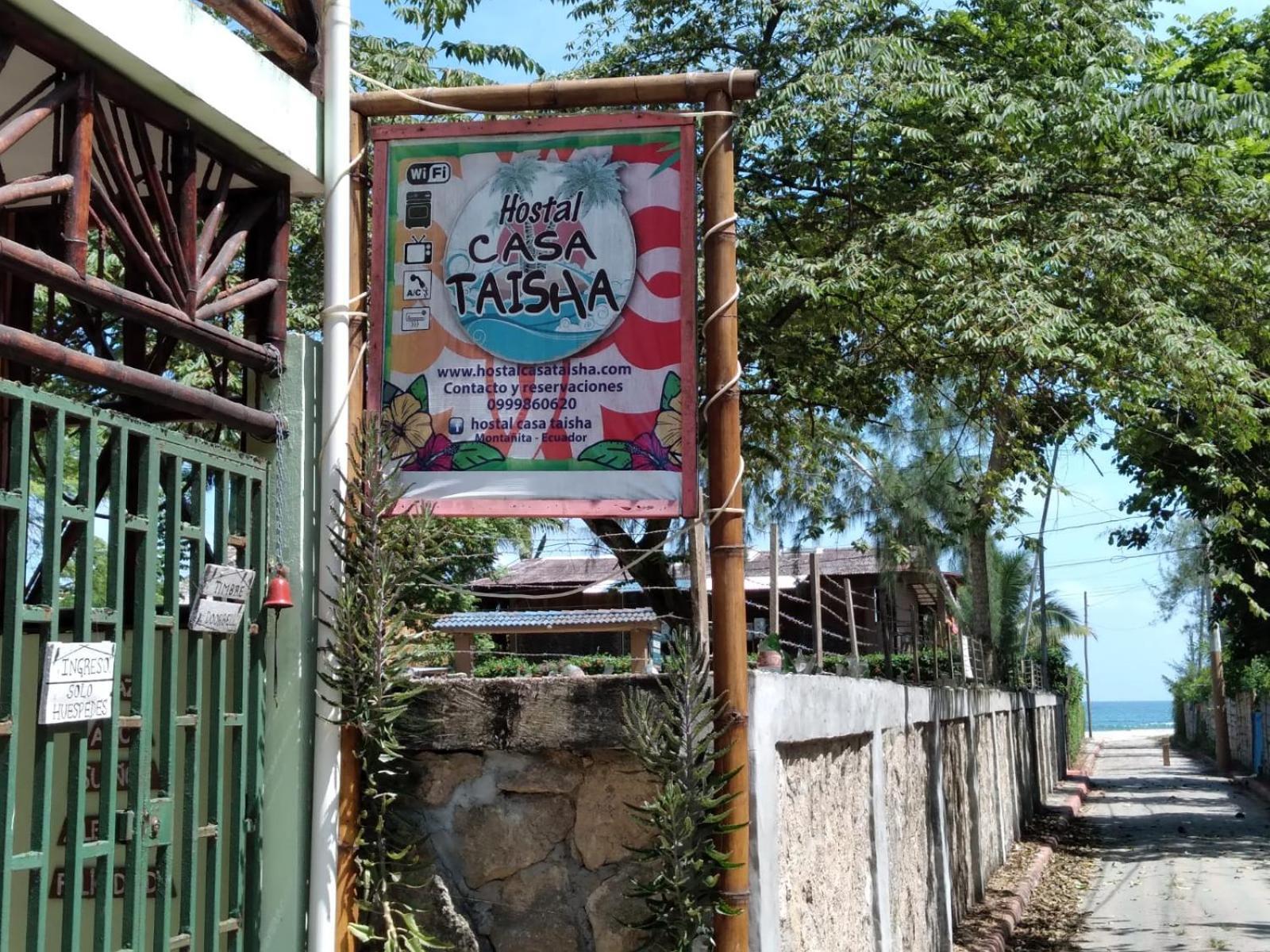 Hostal Casa Taisha มอนตาญิตาร์ ภายนอก รูปภาพ