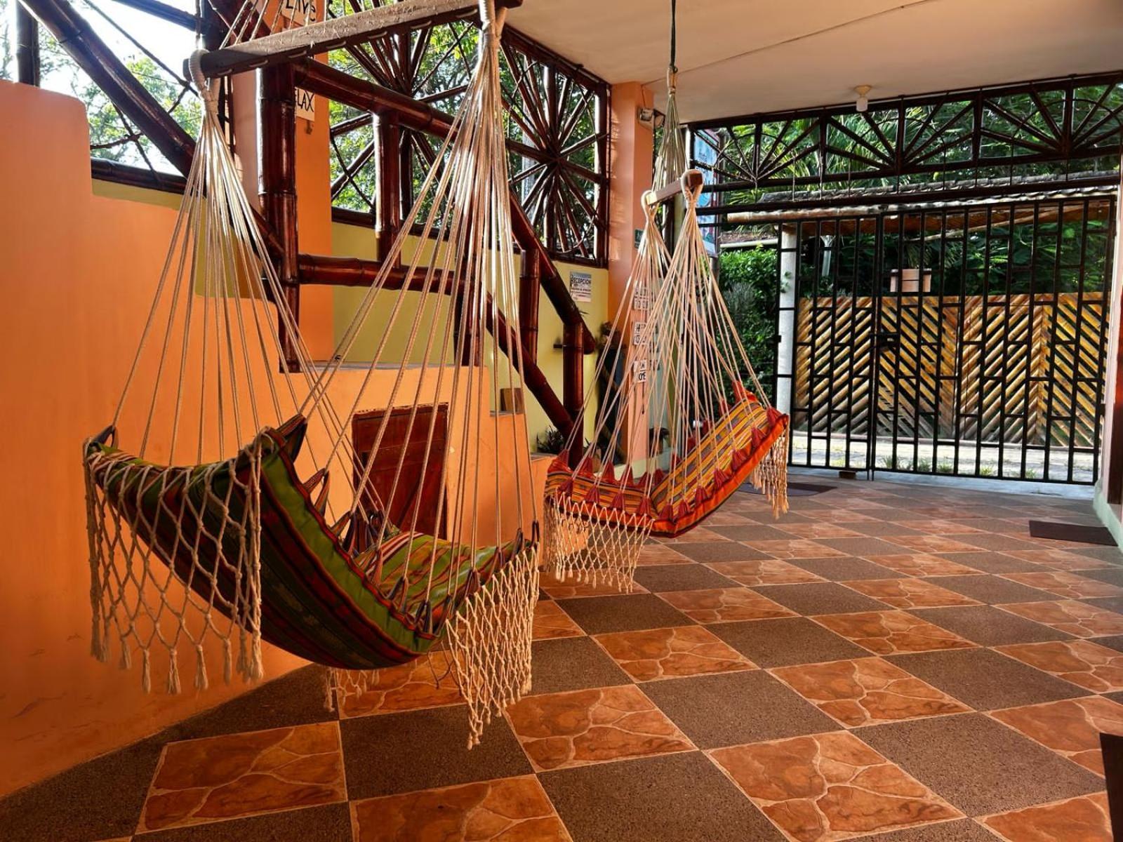 Hostal Casa Taisha มอนตาญิตาร์ ภายนอก รูปภาพ